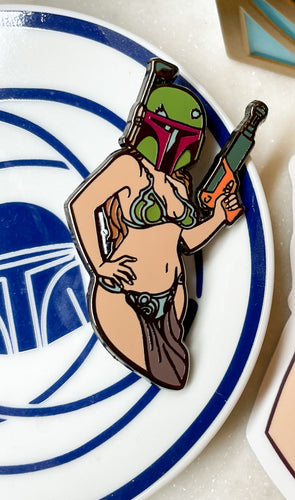Slave Leia Fett Pin